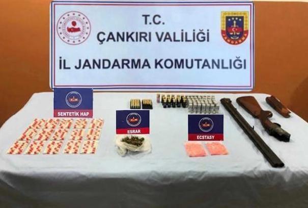 Çankırı'da uyuşturucuya 2 tutuklama