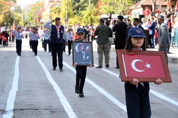 Kırıkkale'de Cumhuriyet'in 100'üncü yılı kutlandı
