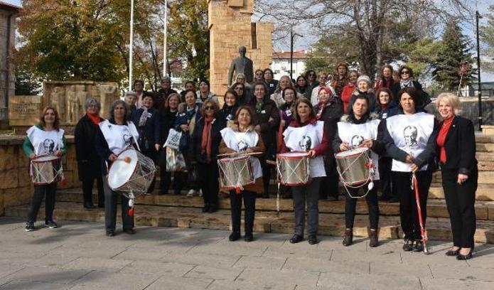 Sivas'ta öğretmenler için bandolu kutlama