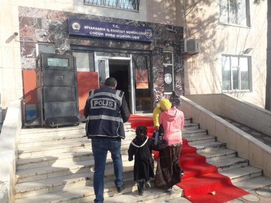 Diyarbakır’da 1 ayda, zorla dilendirilen 50 çocuk yakalandı; ailelerine cezai işlem uygulandı