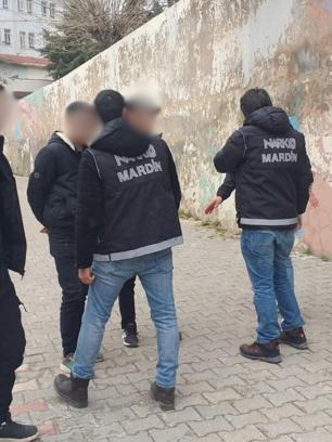 Mardin'de okul çevreleri ve servis araçları denetlendi