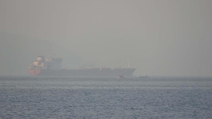 Çanakkale Boğazı'nda 'sis'; gemi trafiği çift yönlü askıya alındı