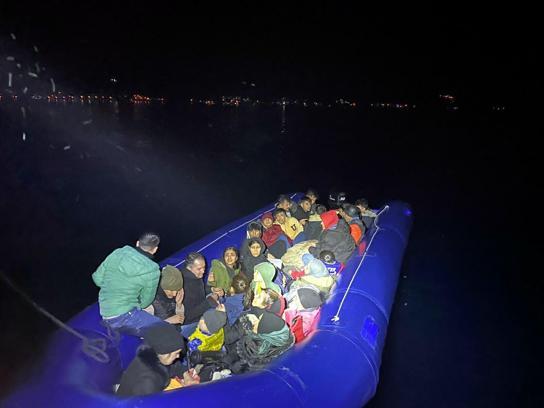 Çanakkale açıklarında 14'ü çocuk, 31 kaçak göçmen yakalandı