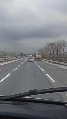 İstanbul’da trafikte 'yol verme' tartışması