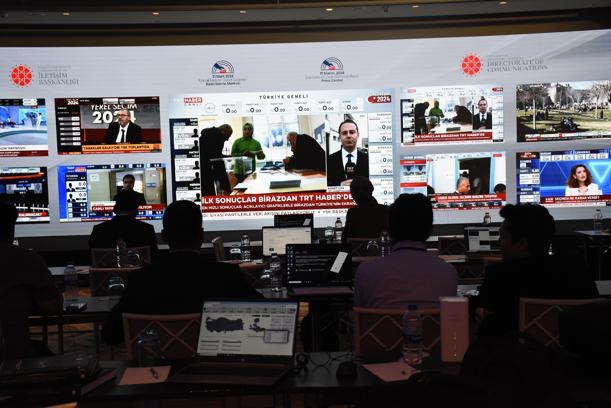 İstanbul-İletişim Başkanlığı Taksim'de Basın Merkezi kurdu