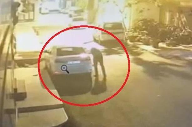 Mersin'de park halindeki araçların lastiğini kesen şüpheli yakalandı