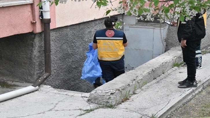 Sivas'ta korkunç olay! 85 yaşındaki görme engelli evinin balkonundan düştü