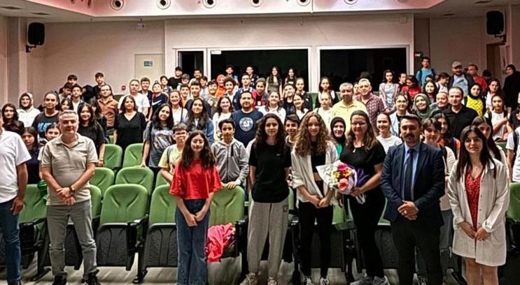 LGS Şampiyonu Deren Güler, MABEM öğrencileriyle buluştu
