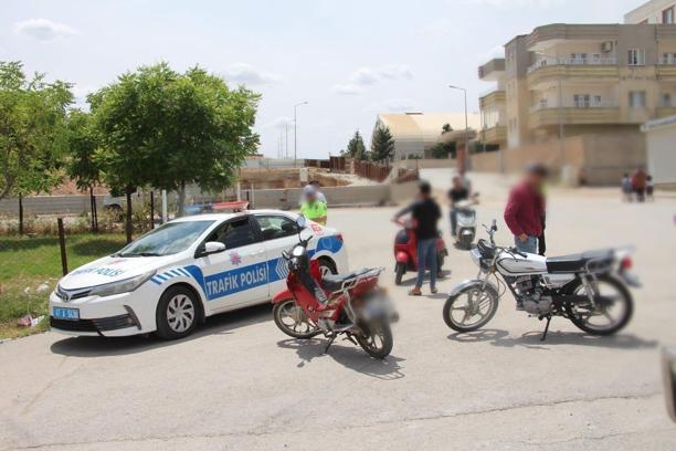 Mardin’de ‘Huzur’ uygulamasında 7 motosiklet ile 3 otomobil trafikten men edildi