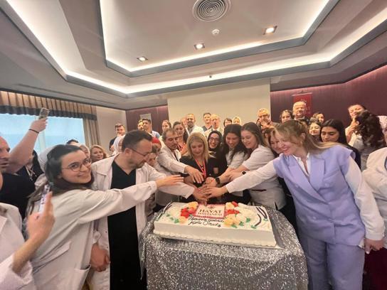 Hayat Hastanesi'nden 'Hemşireler Haftası' kutlaması