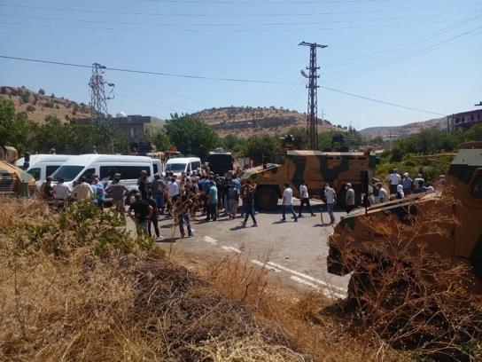 Mardin’de kırsal mahallede ‘elektrik sayacı' gerginliği