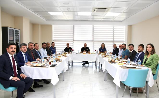 Tunceli Emniyet Müdürü Hakan Duman, basın mensuplarıyla bir araya geldi