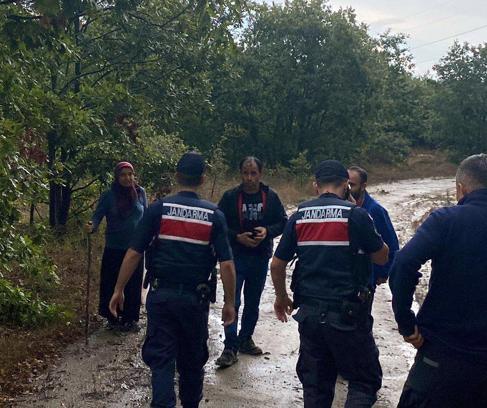 Mantar toplamaya gittikleri ormanda kaybolan çifti, jandarma buldu