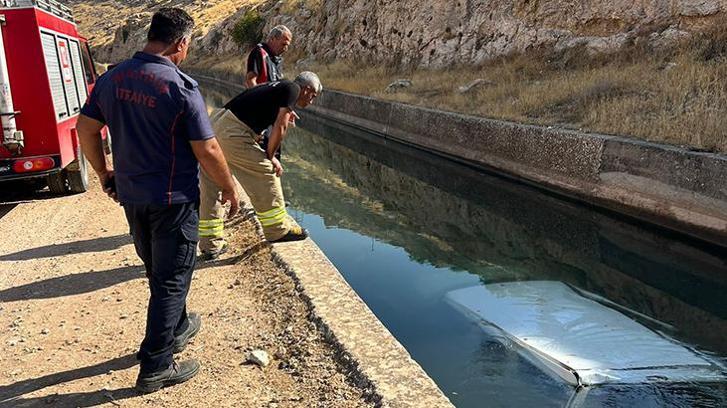 Mardin'de içinde çocukların olduğu araç sulama kanalına düştü