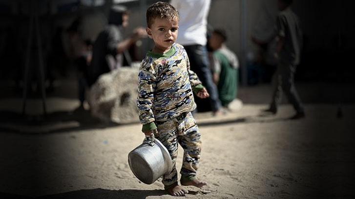 Günün Fotoğrafı: Affet bebeğim