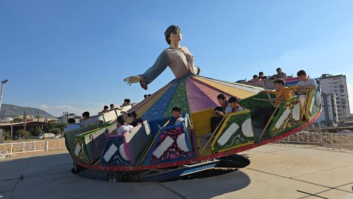 İzciler lunaparkta eğlendi