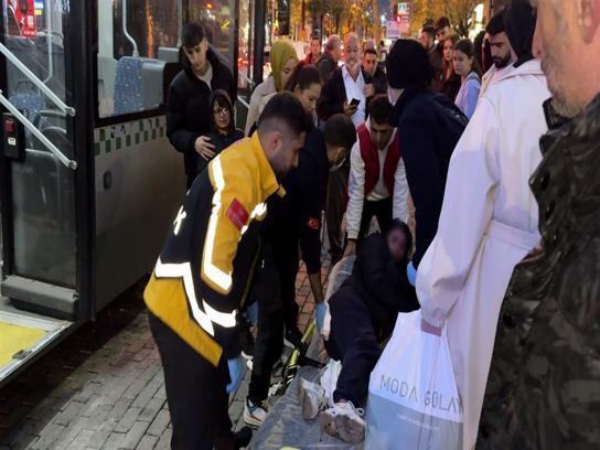 Otobüste kadını bıçaklayan şüphelinin madde bağımlısı ve sarhoş olduğu iddia edildi