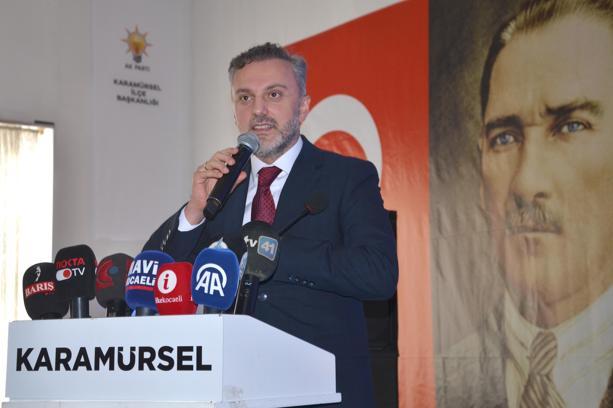 AK Parti'li Kandemir, Kocaeli'de ilçe kongresinde konuştu: