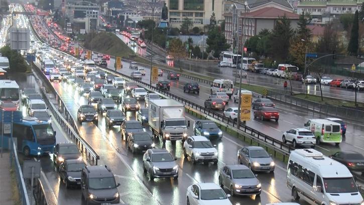 İstanbul'da trafik yoğunluğu yüzde 78'e ulaştı