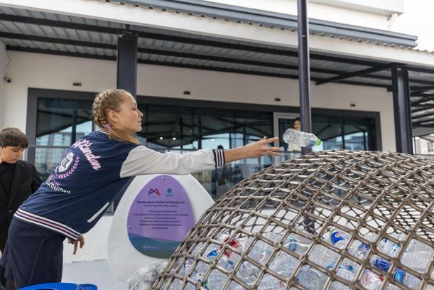 Mersin Büyükşehir Belediyesi'nden Plastiklerle Mücadele