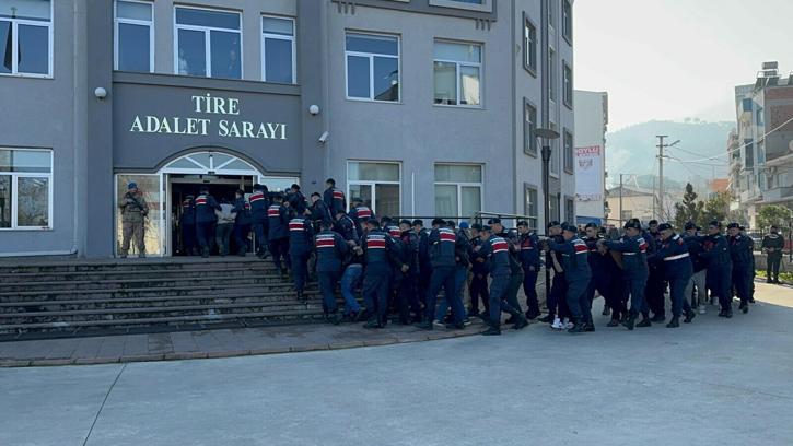 İzmir'de 'Kıranlar' suç örgütüne operasyon; 18 gözaltı