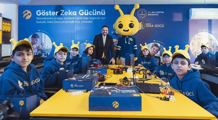 Turkcell Zekâ Gücü Projesi’nin yeni sınıfı Elbistan’da açıldı