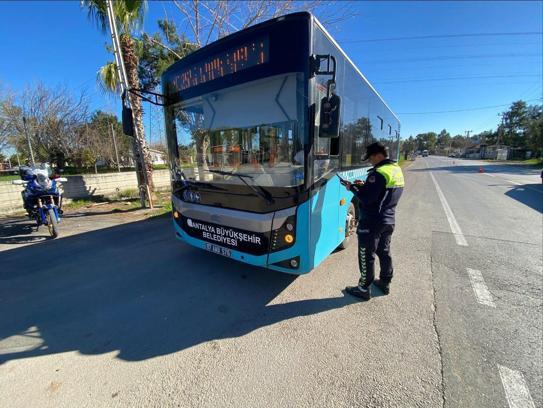 Jandarmadan toplu taşıma araçlarına denetim