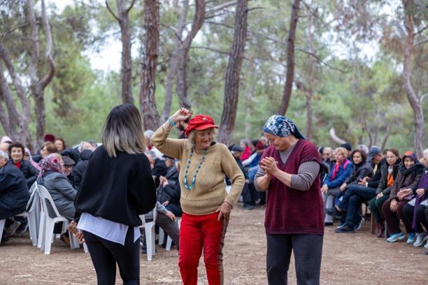 Emekliler Doğa Gezisi