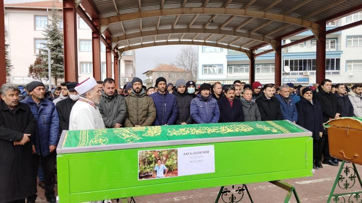 İsrail'in hava saldırısında yaşamını yitirmişti; memleketinde toprağa verildi