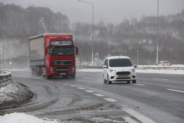 Bolu Dağı geçişinde kar durdu; ulaşım normale döndü