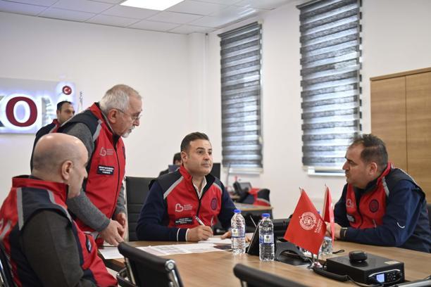 Balıkesir Büyükşehir Belediye Başkanı Ahmet Akın : Kar nedeniyle kapalı yolumuz yok