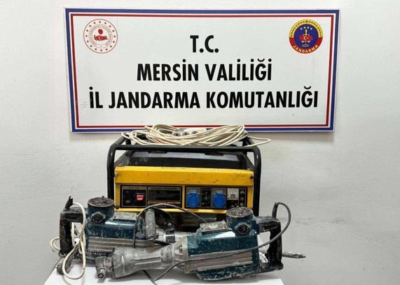 Mersin'de define avcılarına suçüstü