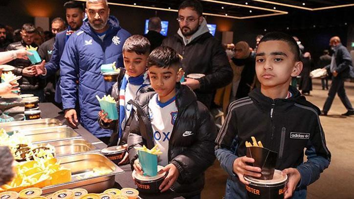 Rangers'tan stadyumunda iftar organizasyonu