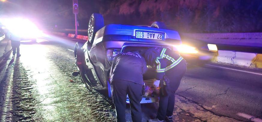 Mardin'de,virajı alamayarak takla atan otomobilin sürücüsü yaralandı