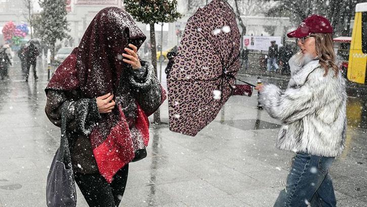 Bu illerde yaşayanlar dikkat! Yoğun kar alarmı verildi
