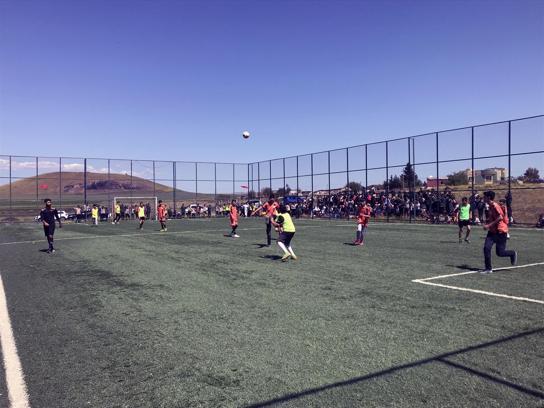 Derik'te Şehit Uzman Çavuş Serdar Temelli anısına futbol turnuvası düzenlendi