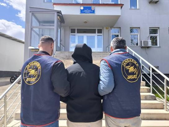 Bingöl’de çeşitli suçlardan aranan 2 şüpheli yakalandı
