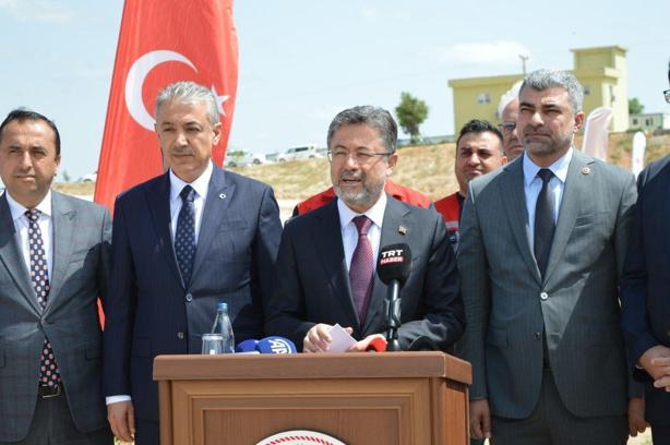 Bakan Yumaklı: Bu yıl 3 milyon tuz çalısı fidanı üreteceğiz