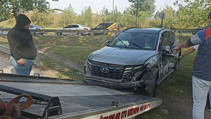 Sakarya'da 4 aracın karıştığı zincirleme kaza; 1 yaralı