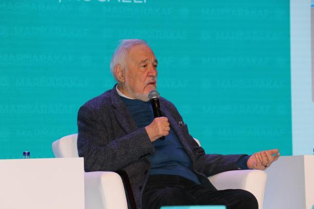 İlber Ortaylı’dan öğrencilere: Hiçbir zaman kaçak yolla bir yere girmeyi, partilere ve tarikatlara güvenerek bir yerlere sızmayı denemeyin