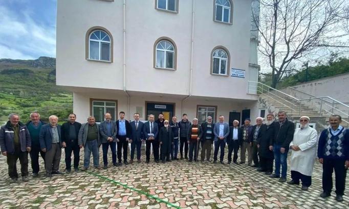Boyabat Kaymakamı Yılmaz, köy ziyaretinde bulundu