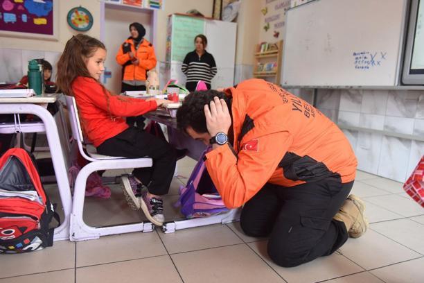 Yıldırım Belediyesi'nden 6 bin öğrenciye 'afet' eğitimi