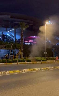 Küçükçekmece'de Doğalgaz Kazası: Boru Hattı Hasar Gördü