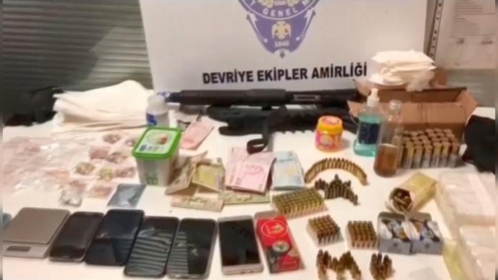 Sultangazi'de Operasyon: Kaportacıda Uyuşturucu İmal Edenler Gözaltında