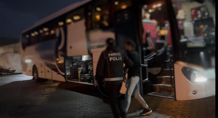 Bitlis'te Otobüs Yolcularına Büyük Darbe