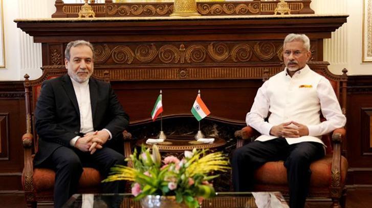 İran ile Hindistan dışişleri bakanları bir araya geldi