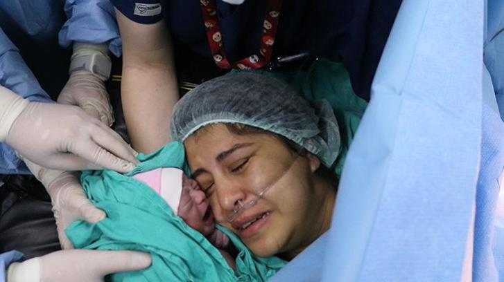 'Umut' bebek doğdu annesi tarihe geçti: Türkiye'de bu bir ilk