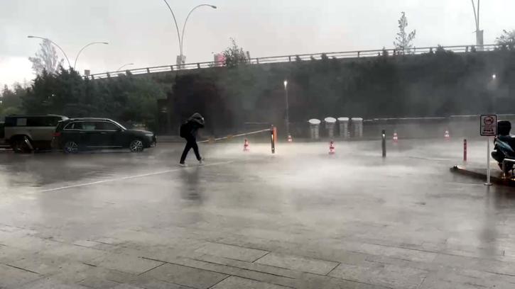 Ankara'da sağanak etkili oldu