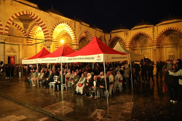 Edirne'de hacı adayları kutsal topraklara uğurlandı