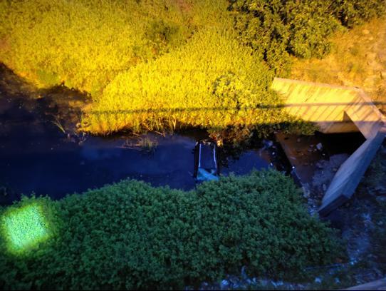 Maltepe'de Otomobil Gölete Uçtu
